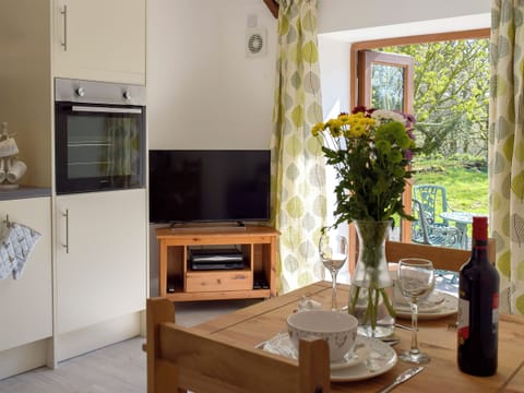 Open plan living space | Parlwr - Blaenhirbant Isaf Cottages, Cwmsychpant, near Lampeter