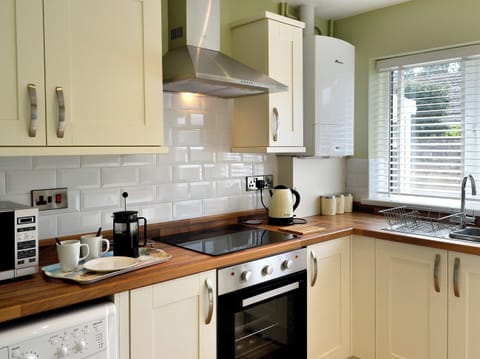 Kitchen | Gwynt y Môr, Tywyn