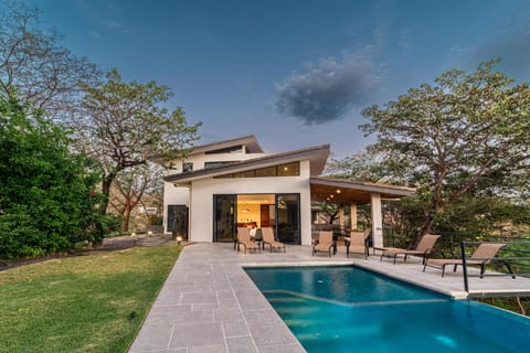 Modern home with private pool and spacious outdoor lounge