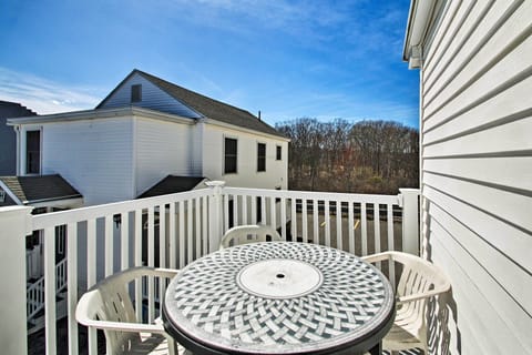 Old Orchard Beach Vacation Rental | 2BR | 1BA | 720 Sq Ft