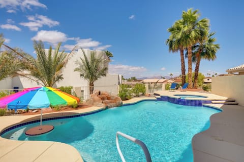 Lake Havasu City Vacation Rental | 3BR | 3BA | 2,200 Sq Ft | Stairs Required