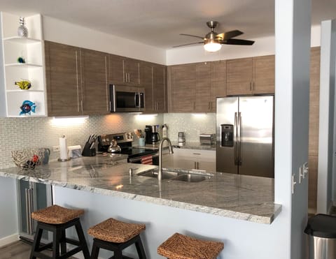 Large, well-appointed kitchen