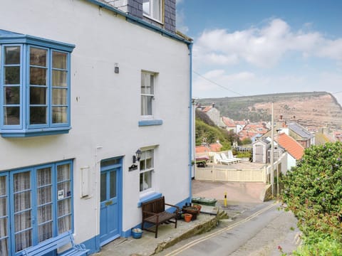 Fantastic holiday accommodation | Felicity House, Staithes, near Whitby