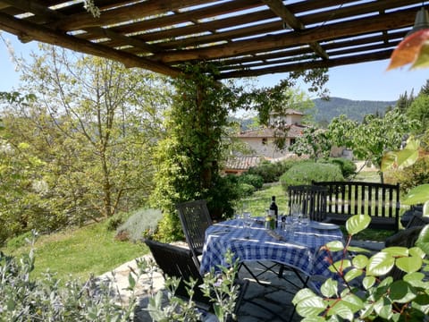 Pergola terrace has vineyard view