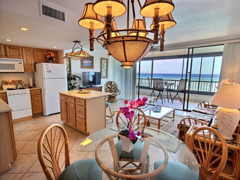 Aloha here's your cozy home away from home!