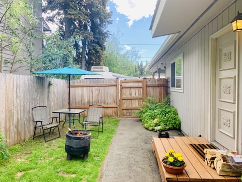 Relax and have a fire right outside your unit. (On muni approved burn days)
