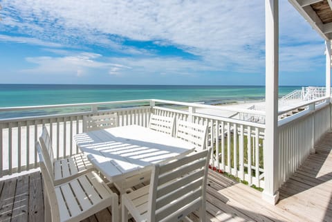 Seagrove âOur Southern Charmâ 701 Eastern Lake Road Lower Level