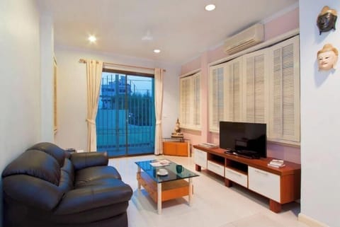 Argyle 1 Bed (3) 80 m2 Phratamnak
