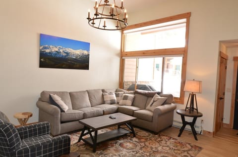Beautiful Living Room - Beautiful and spacious living room with a large smart TV.