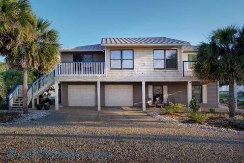 Front Exterior
Island Flora of Saint George Island