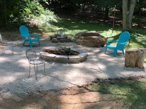 Great Firepit Area!