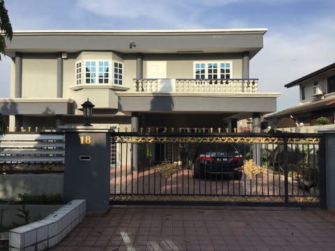 Bungolow built on a 5000++ sq.ft land Auto gate 