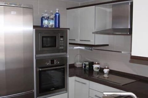 d9424f09-0b12-49c1-a609-d017373907dd