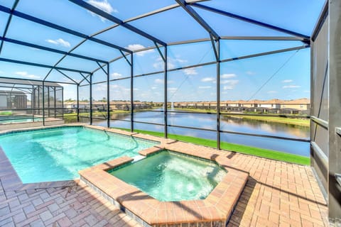 Private Pool and Spa with lake view