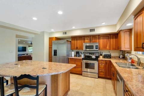 5ff61ef8-cb16-4f82-9775-444778908677