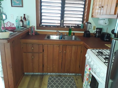 a different view of the kitchen