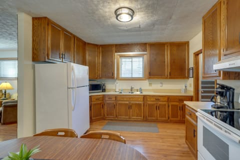 Well-Equipped Kitchen | Drip Coffee Maker | Dining Table