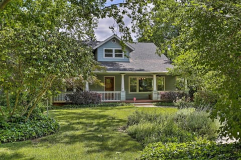 Chico Vacation Rental | 5BR | 3BA | 2,400 Sq Ft | Stairs Required