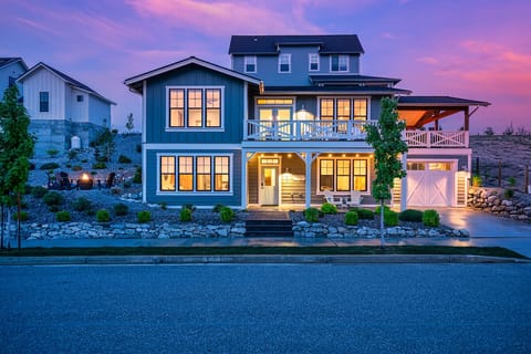 Welcome to I'm Your Huckleberry!