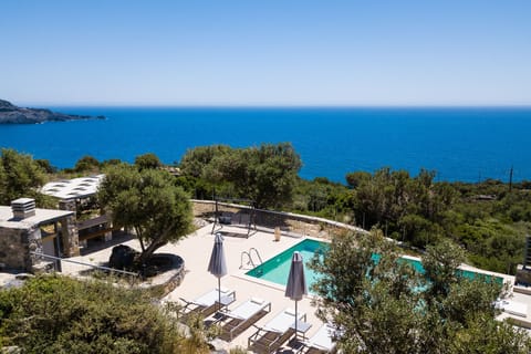 Villa Stone Thromila... overlooking the Libyan Sea!