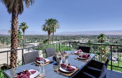 270* Jet Liner Views of Palm Springs & Coachella Valley from a Mid Century home
