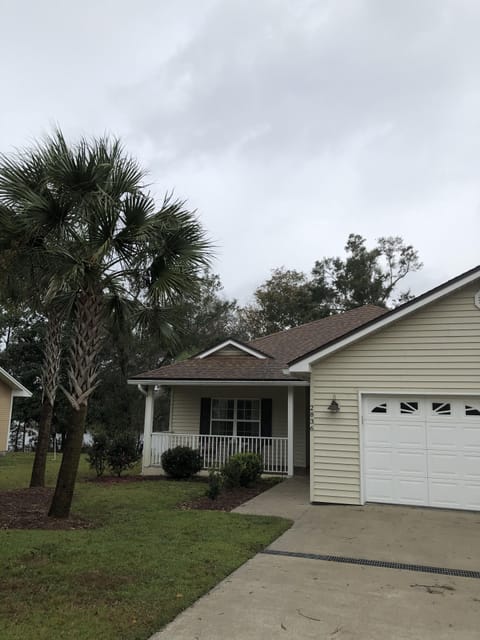 Front of house from Paradise Lakes Road.