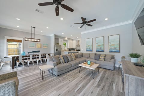 Casa Blanca - Miramar Beach - Open Concept Living Room, Dining & Kitchen