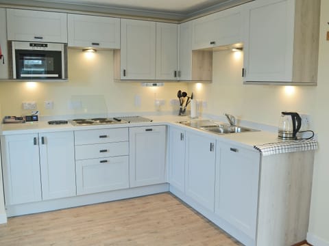 Generous sized kitchen area | Harland Cottage, Castletown, near Thurso