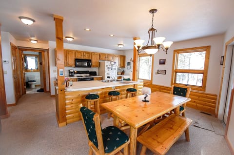 Dining Area and Kitchen Island