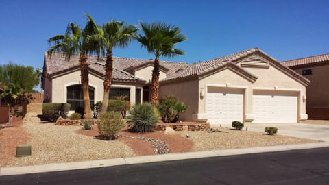 Welcome to your vacay home in Lake Havasu!