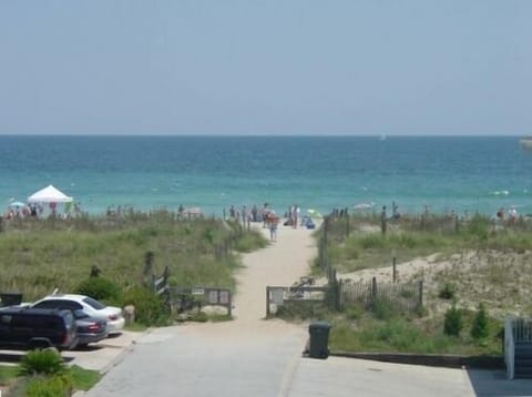 Short walk to ocean (from 3rd floor of apartment building)