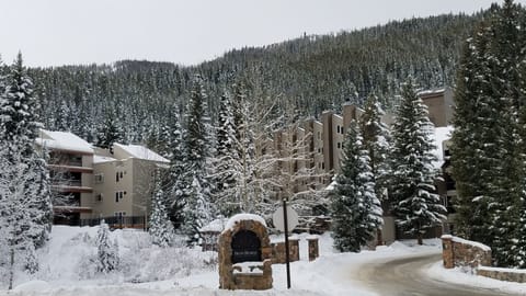 C5053 is on the top, 5th floor, center of pic; ski out directly from 5th floor 