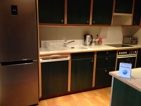 Well equipped kitchen