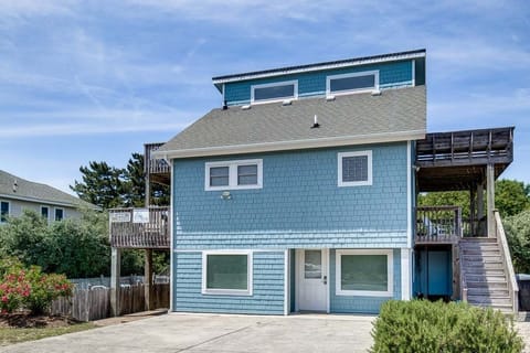 Front Exterior of Easy Livin'