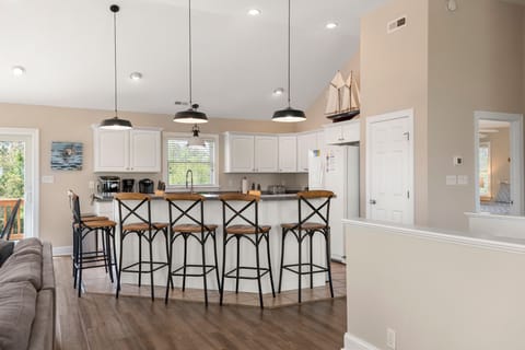 OH92: Banks Retreat  | Top Level Kitchen