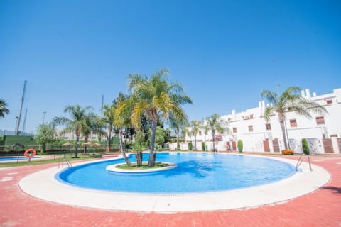 Enjoy the community pool of this apartment in La Cala de Mijas