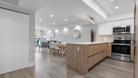 Sunny Isles Ocean Reserve 2nd floor by AmmosFL (5654)