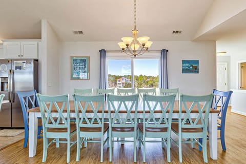 Top-Level Dining Room with Table (seats 12)