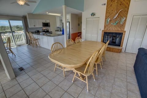 Top-Level Dining Room with Table (seats 8)
