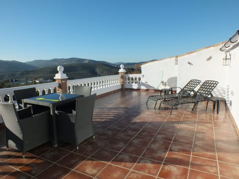 Kayenne 1 private roof terrace.