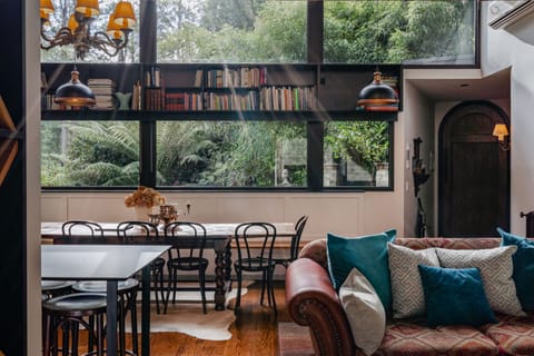 Open plan living, dining, kitchen