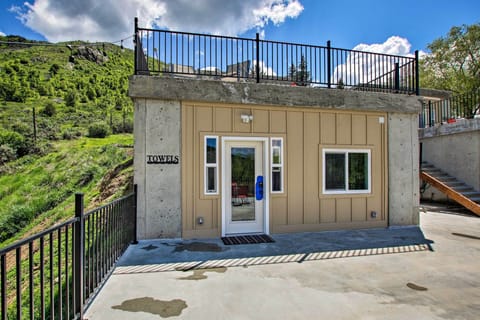 Private Patio | Outdoor Seating | Gas Grill