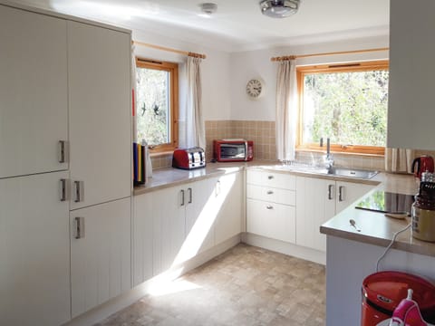 Fully appointed kitchen | Lismore Cottage, North Ballachulish, near Glencoe