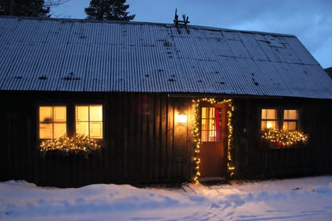 Jack's Cabin ready for Christmas!