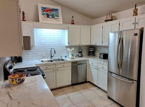 Kitchen Chateau La Mer II  Sea Breeze 503
