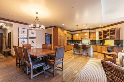 1693841130579-745-14