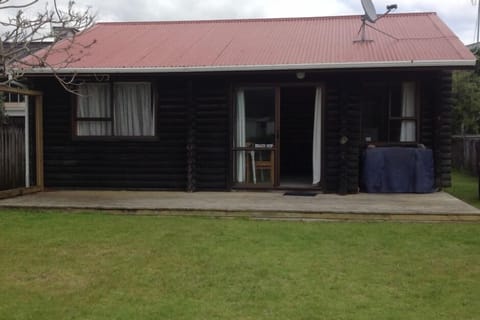 Log cabin