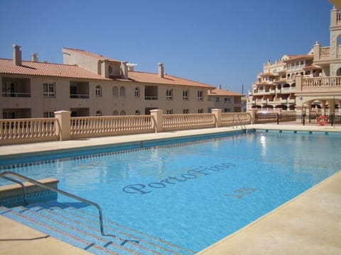 Large 25m swimming pool in full sun