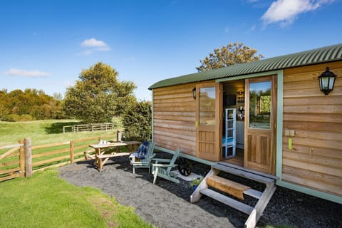 Teasel - exterior and outside seating area