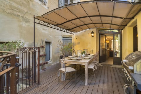 Outdoor Entertaining